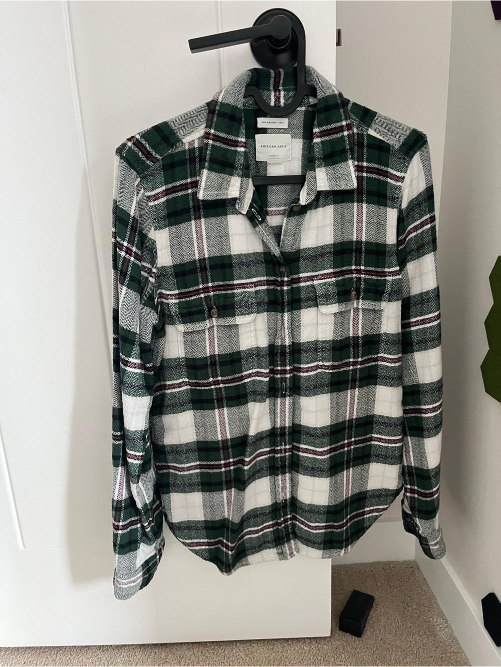American Eagle Green/White Plaid Button-Up Shirt